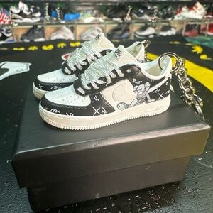 Mini 3D Printed Sneaker Keychain ‘AF1 X KAWS’
